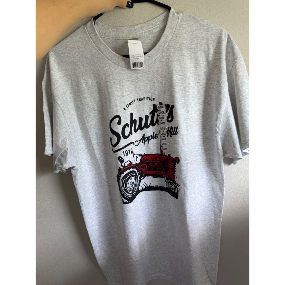 Gildan Schutt's Apple Mill T-Shirt Unisex Large Grey NWT Vintage Red Tractor NY